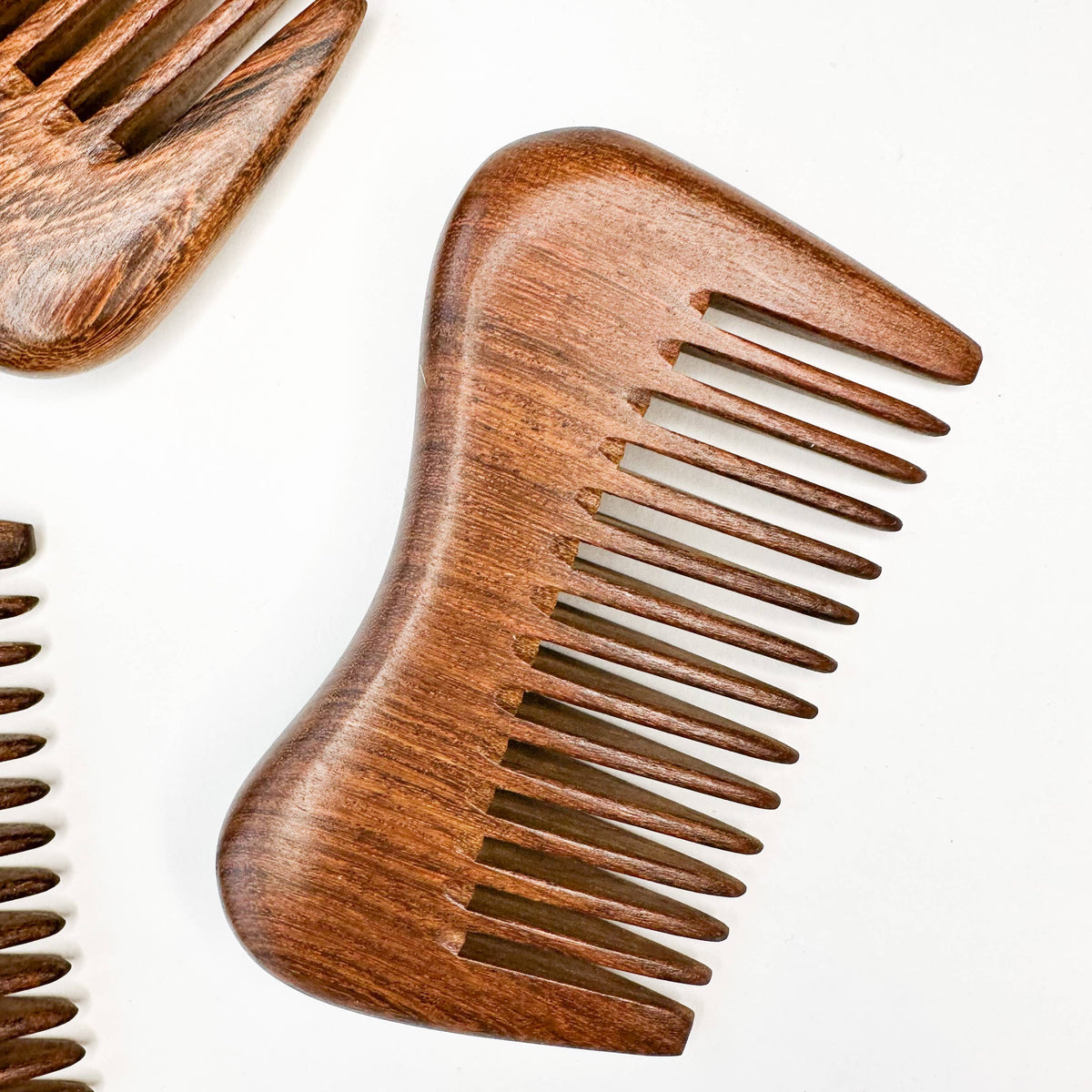 Natural Sandalwood Detangling Comb - Smile Boutiques