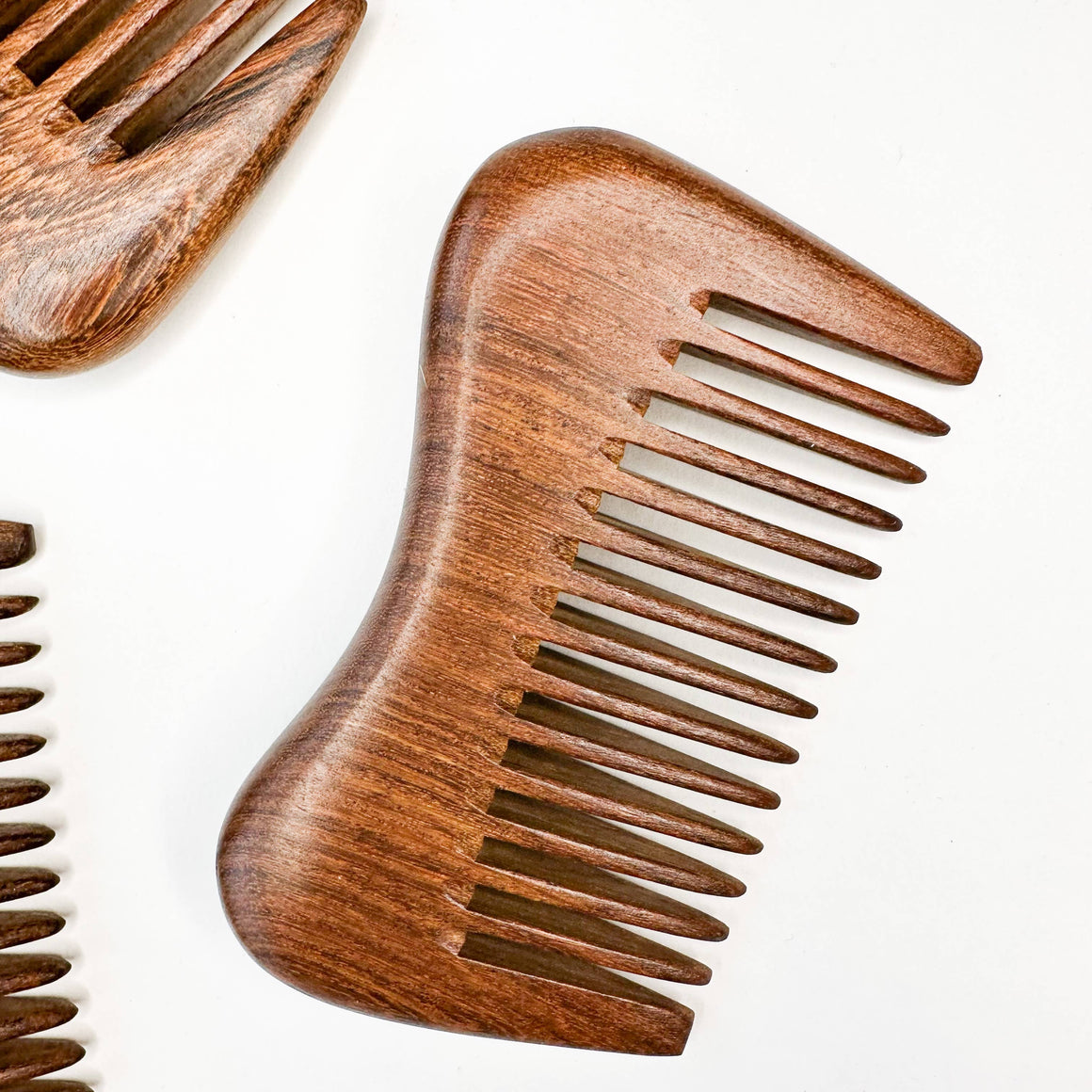 Natural Sandalwood Detangling Comb - Smile Boutiques