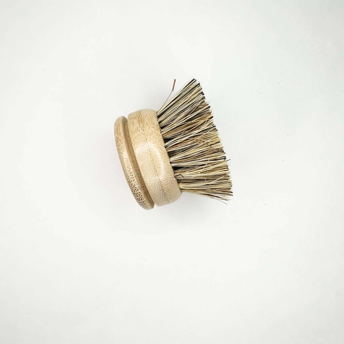 Bamboo Sisal Dish Brush - Smile Boutiques with plant-fibre sisal bristles and a sustainable bamboo handle.