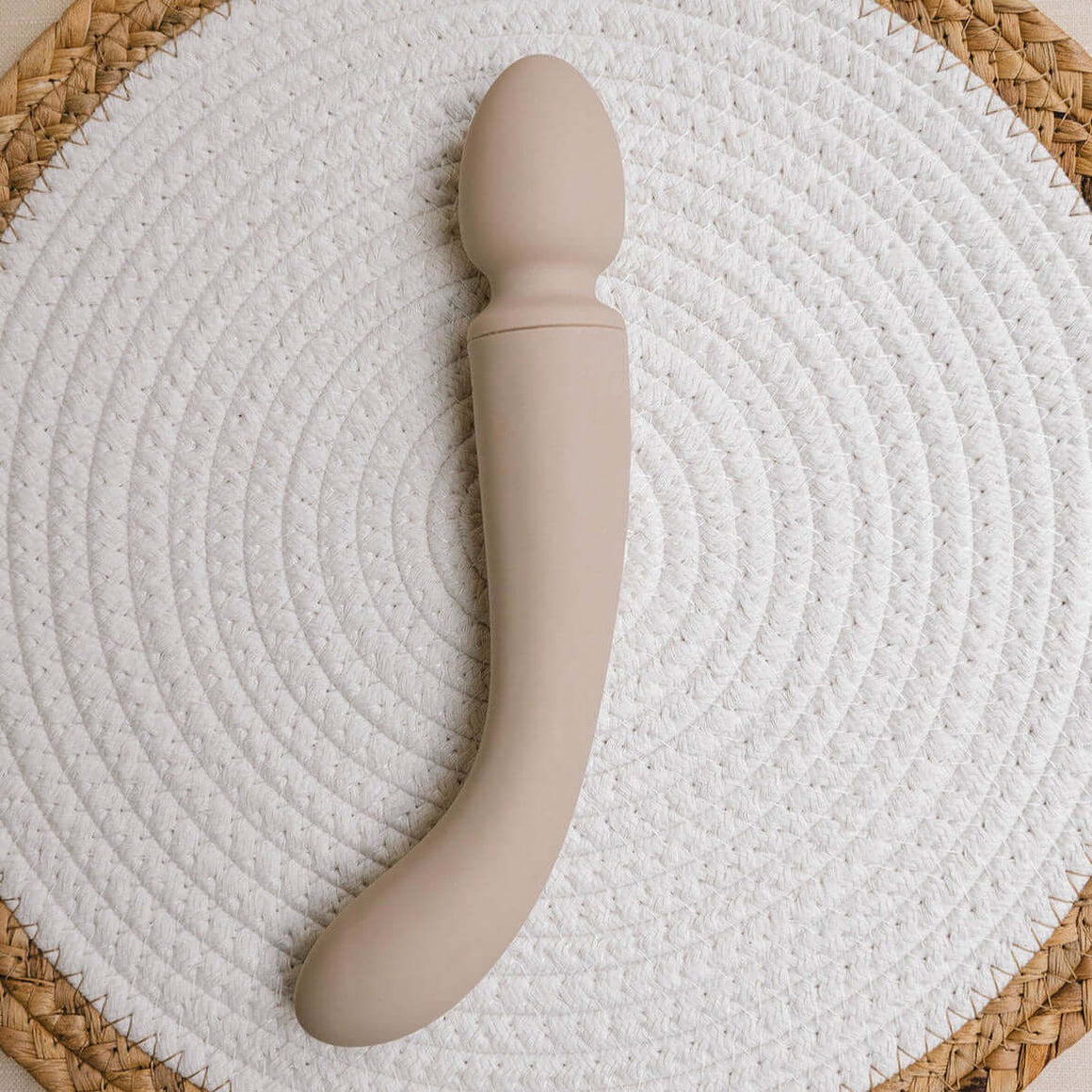 Cassia | Dual-ended and Curved Wand Vibrator