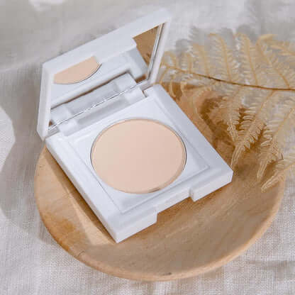 Cotton + Cloud – Pore-Blurring Airbrush Powder Seraphine Botanicals