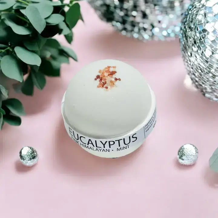 Eucalyptus Mint & Himalayan Salt Large Bath Bomb