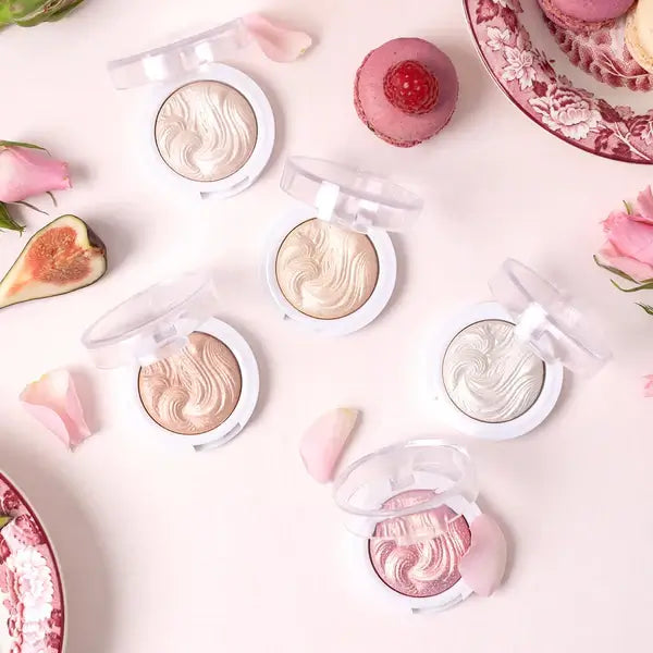 First Light – Superfine Ultra Beaming Baked Highlighter