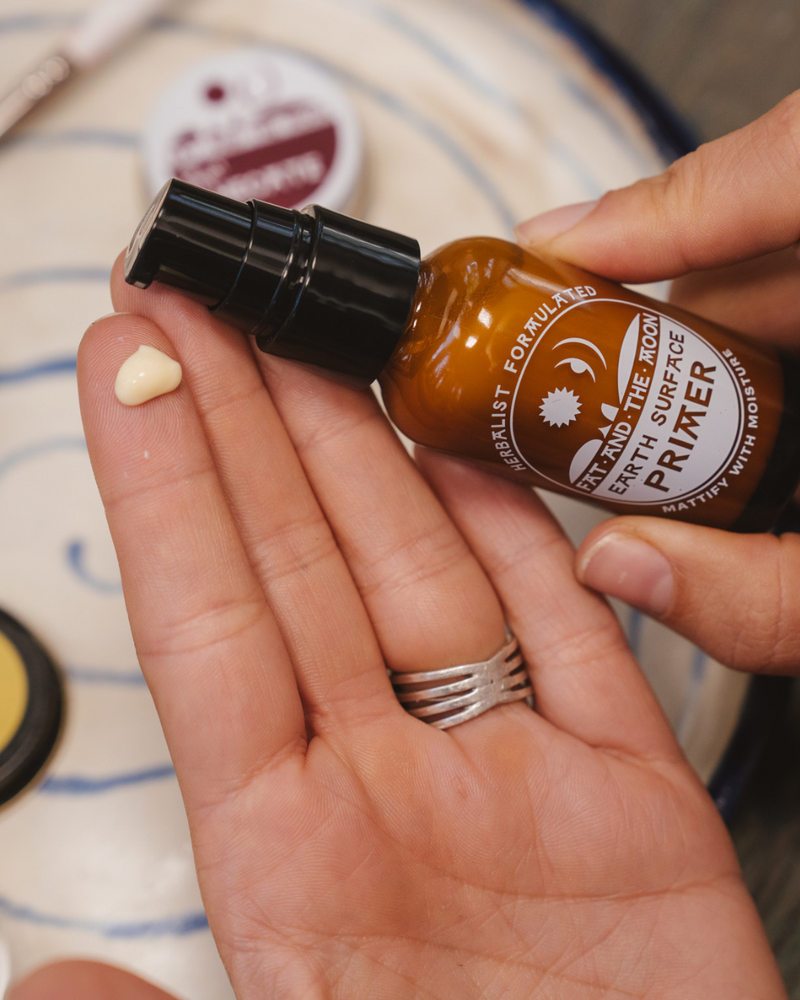 Earth Surface Primer cream texture