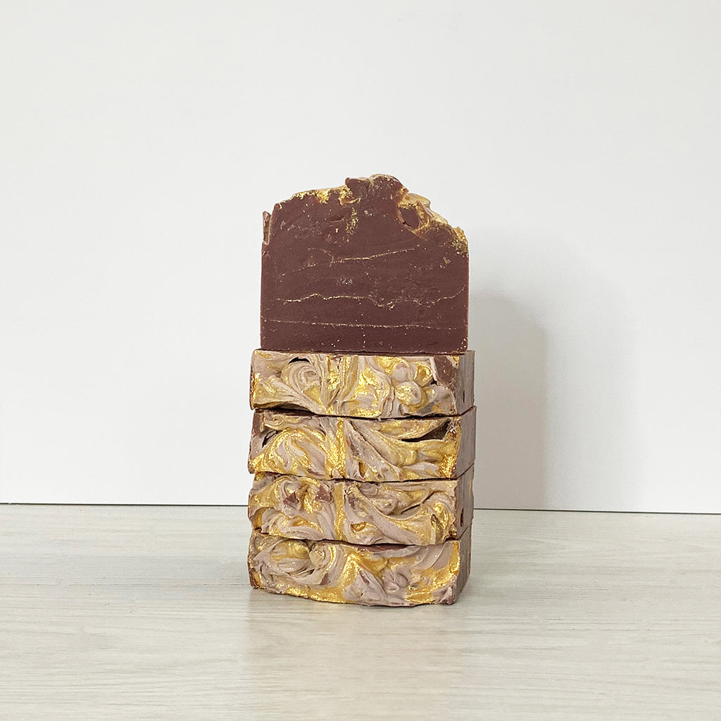 SOAP SAVER POUF & HANDMADE SOAP SET-Live in the Light Naturally Ltd